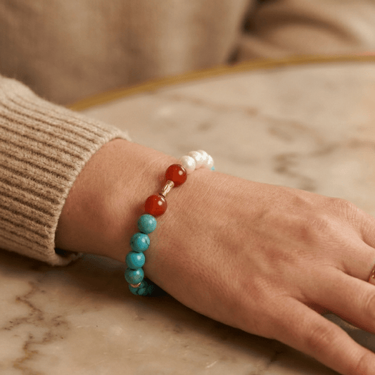 A rich woman wear a Turquoise & Pearl & Agate Bracelet I