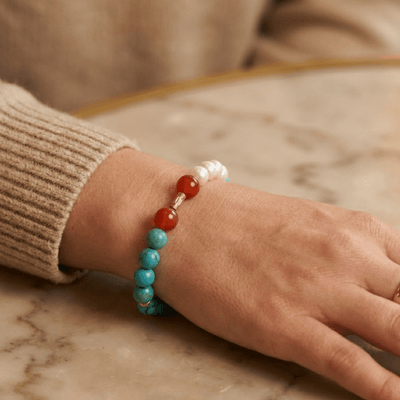 A rich woman wear a Turquoise & Pearl & Agate Bracelet I